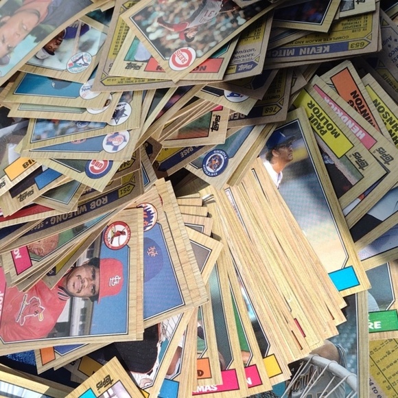 Vintage Baseball Trading Cards Collection 850 ct. - Picture 2 of 3